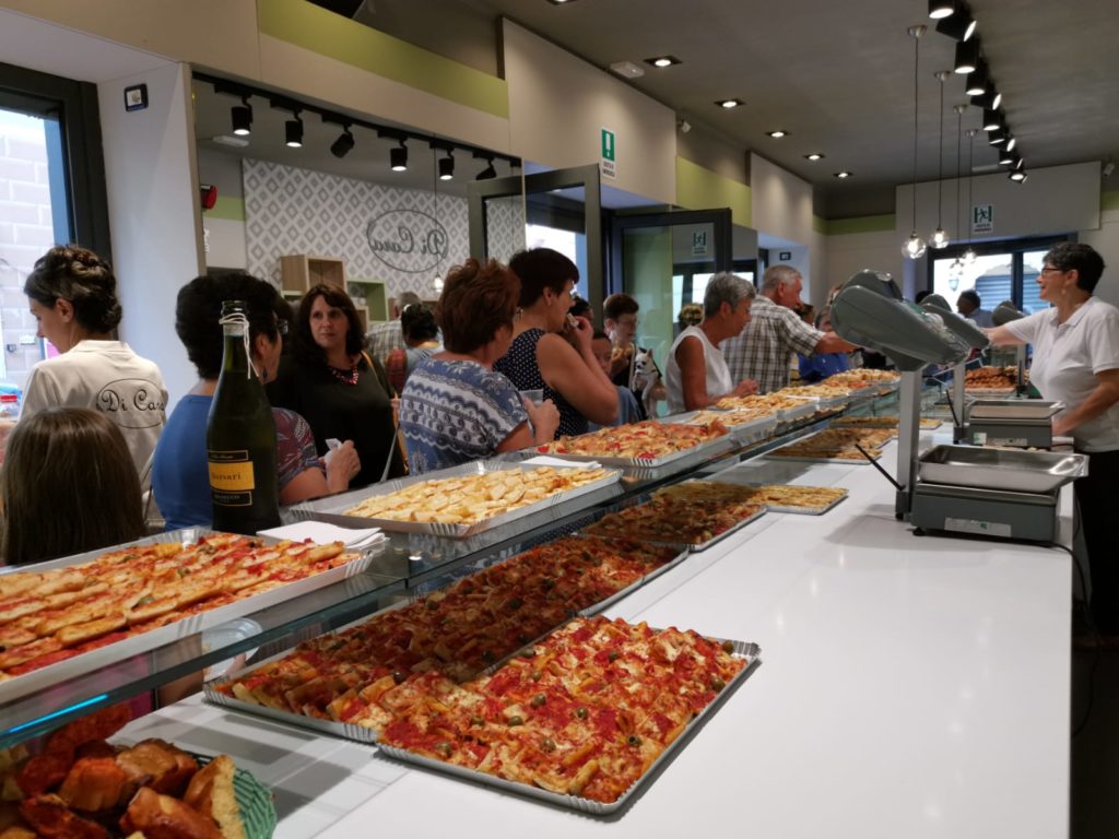 Inaugurazione negozio Genova Pegli - Focacceria Pasticceria Gastronomia Di Cara